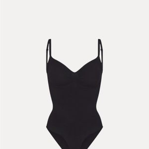 SKIMS SCULPTING BODYSUIT BRIEF